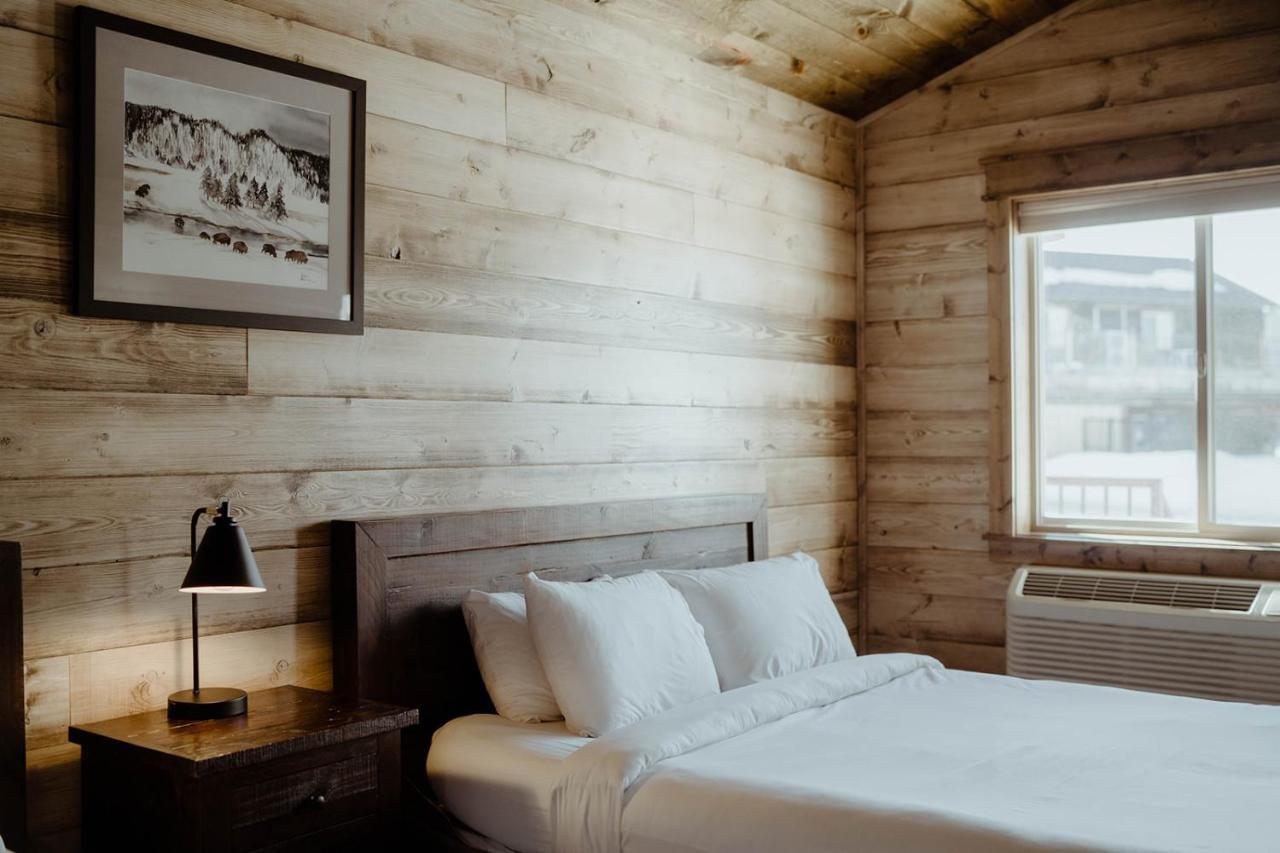 Teton Valley Resort Виктор Екстериор снимка